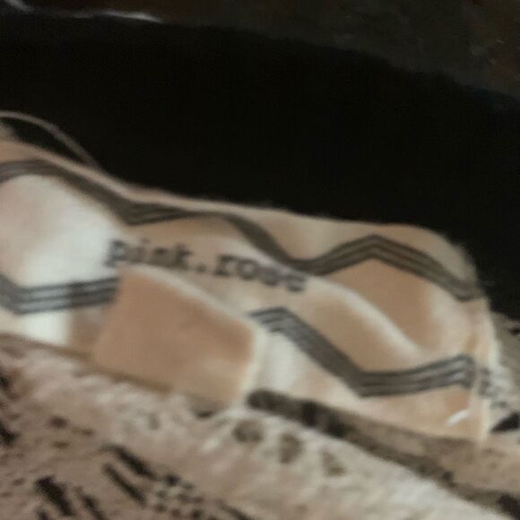 Pink Rose Sweater  - Picture 5 of 5